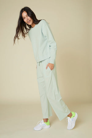 YNEZ SWEATSHIRT - Velvet Staging 2.0