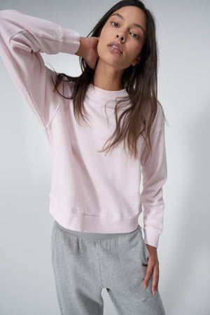 YNEZ SWEATSHIRT - Velvet Staging 2.0