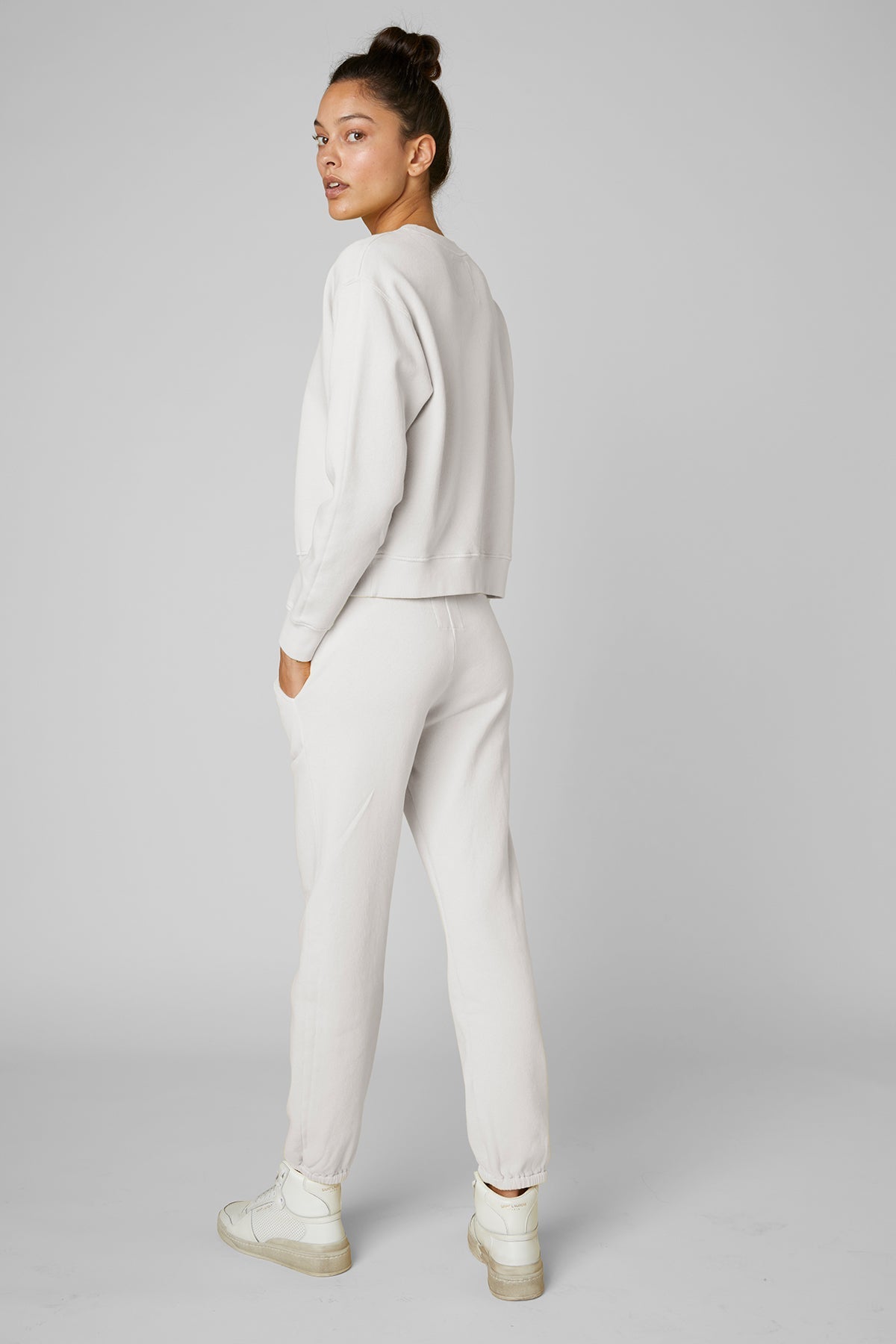 YNEZ SWEATSHIRT - Velvet Staging 2.0-26916409704644