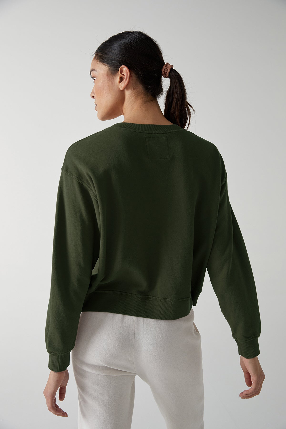 YNEZ SWEATSHIRT - Velvet Staging 2.0-26916408819908