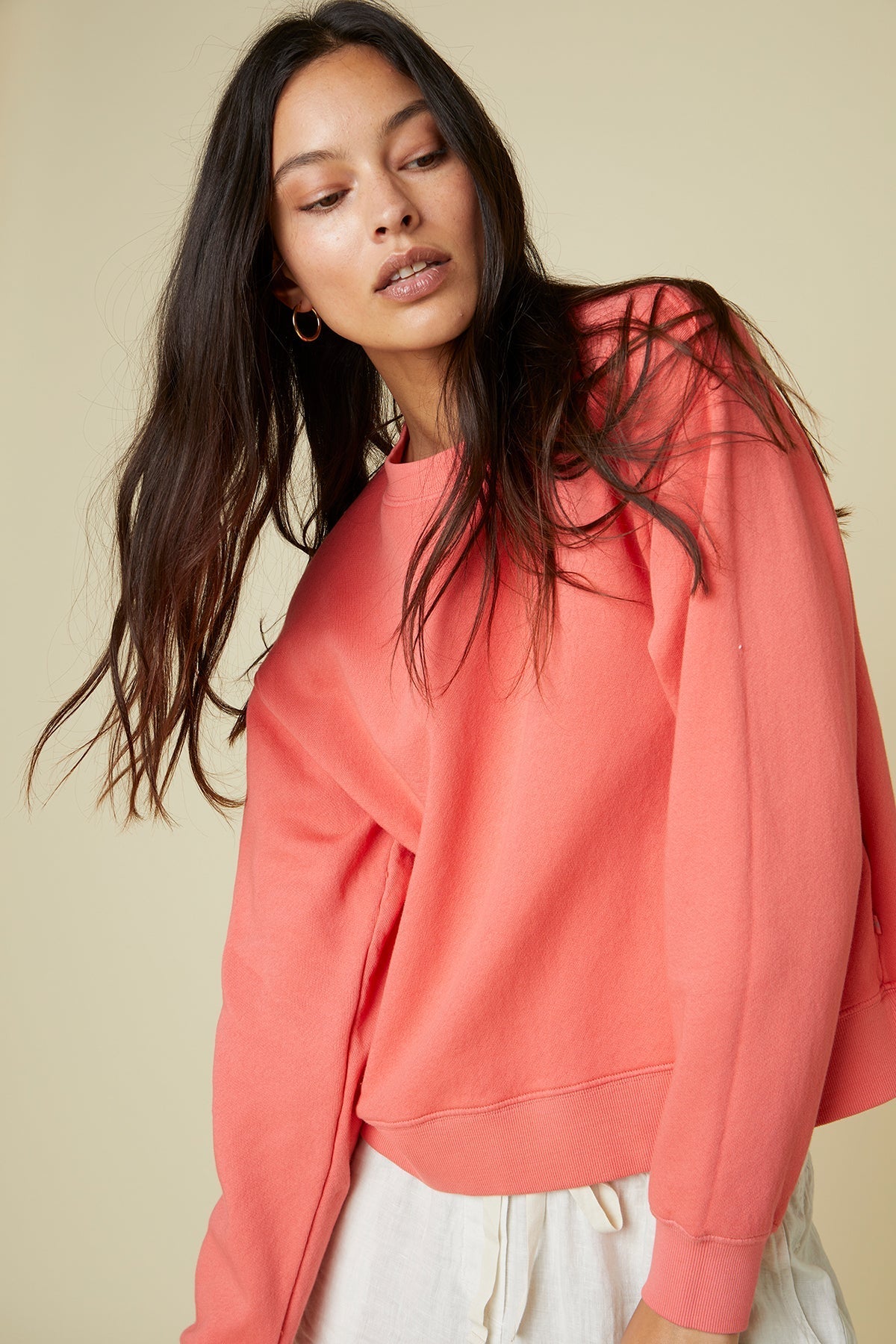 YNEZ SWEATSHIRT - Velvet Staging 2.0