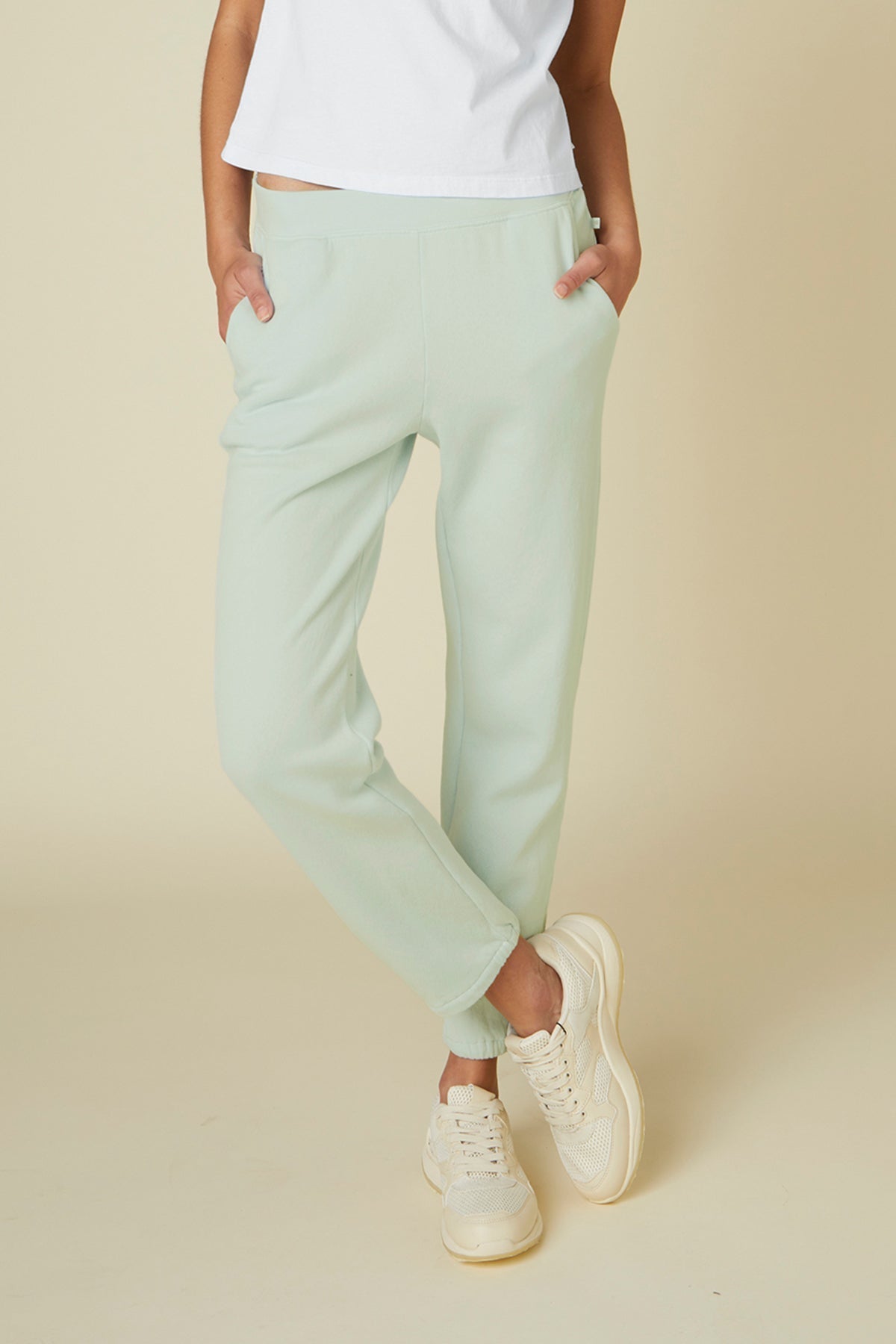 ZUMA SWEATPANT - Velvet Staging 2.0