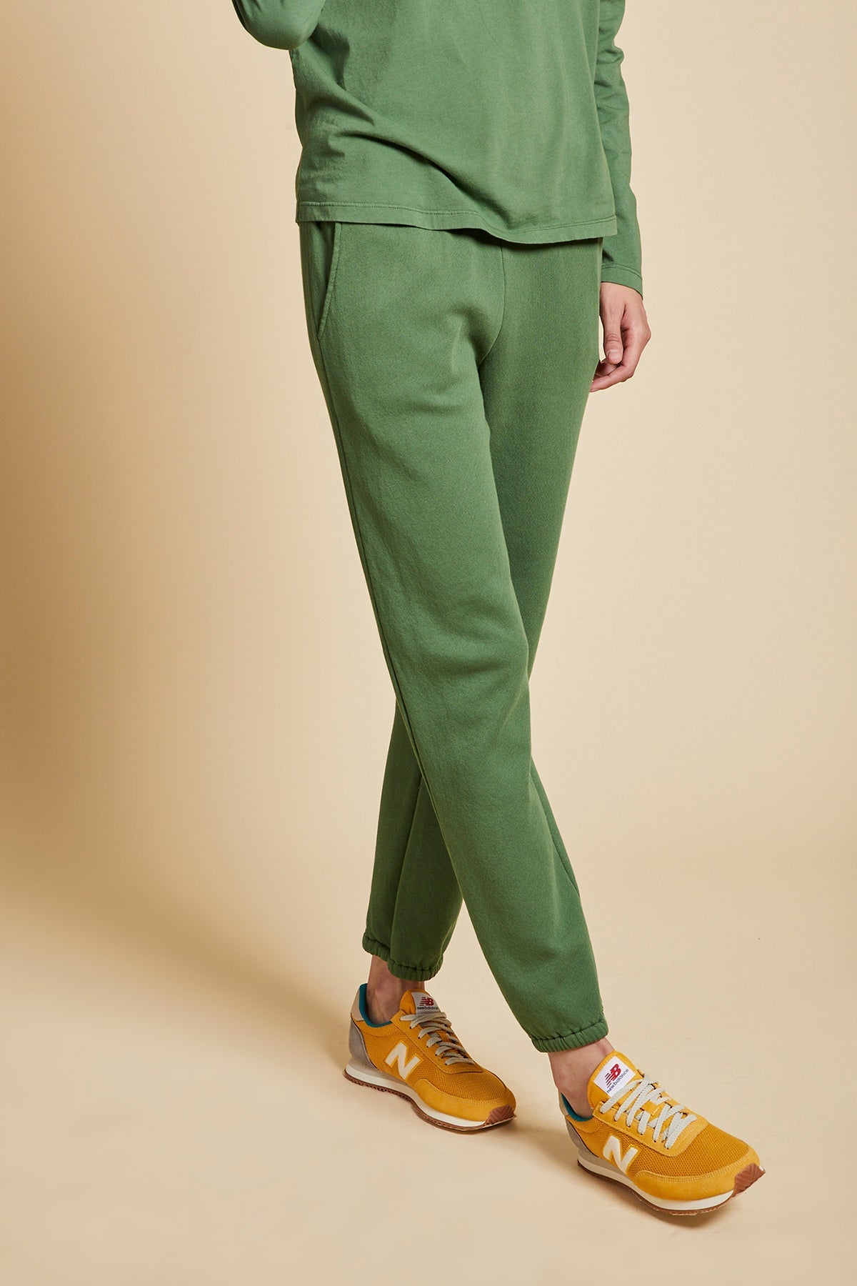 ZUMA SWEATPANT - Velvet Staging 2.0