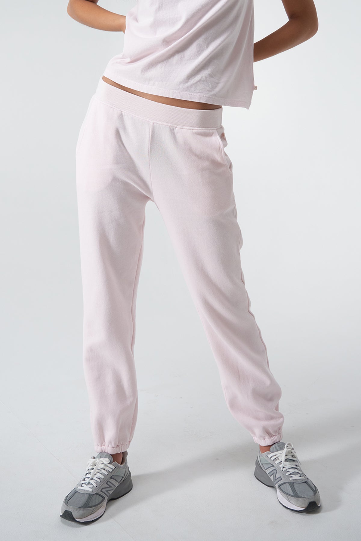 ZUMA SWEATPANT - Velvet Staging 2.0-26916411179204